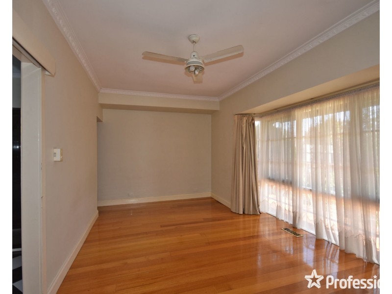 14 Rowan Street, Croydon VIC 3136