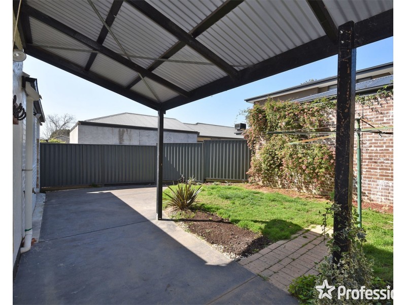 14 Rowan Street, Croydon VIC 3136