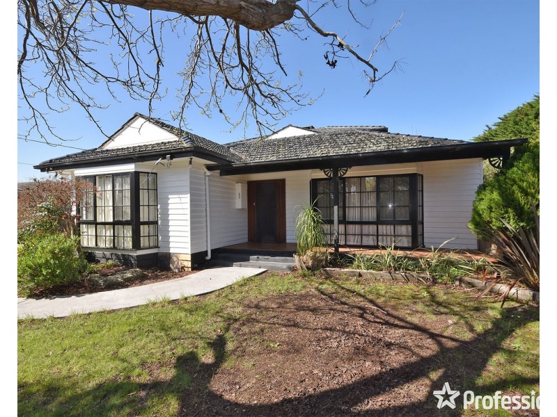 14 Rowan Street, Croydon VIC 3136