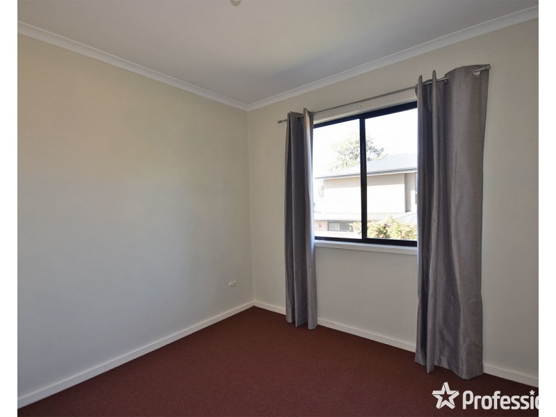 14 Rowan Street, Croydon VIC 3136