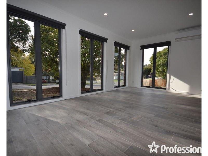 18 Derby Road, Kilsyth VIC 3137