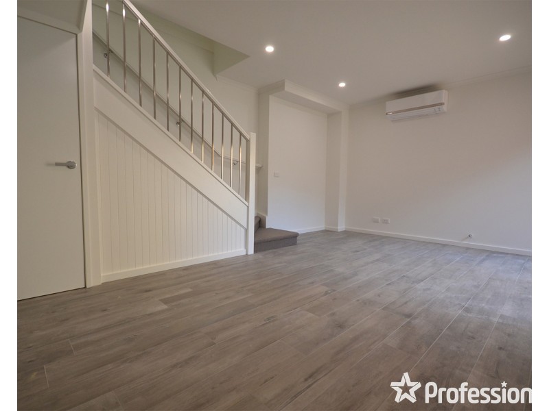 18 Derby Road, Kilsyth VIC 3137