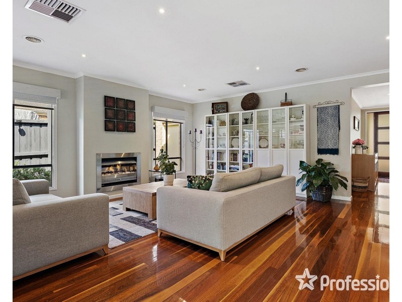 209 Cambridge Road, Mooroolbark VIC 3138