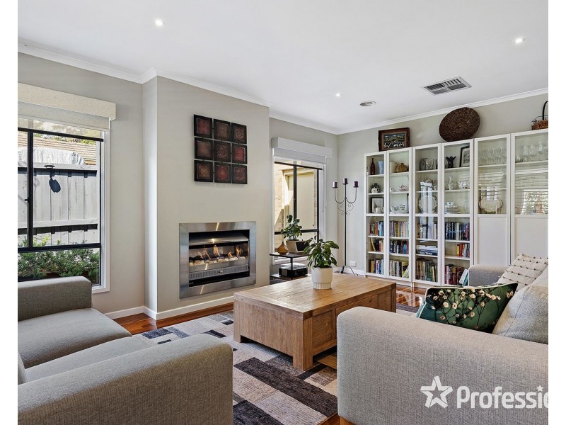 209 Cambridge Road, Mooroolbark VIC 3138