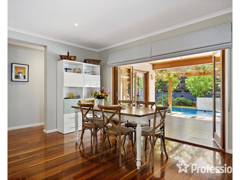 209 Cambridge Road, Mooroolbark VIC 3138