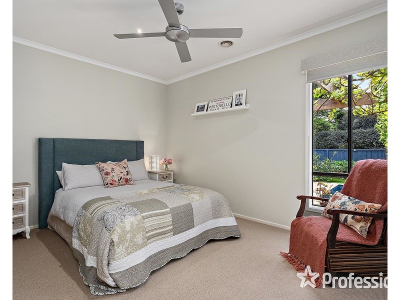 209 Cambridge Road, Mooroolbark VIC 3138