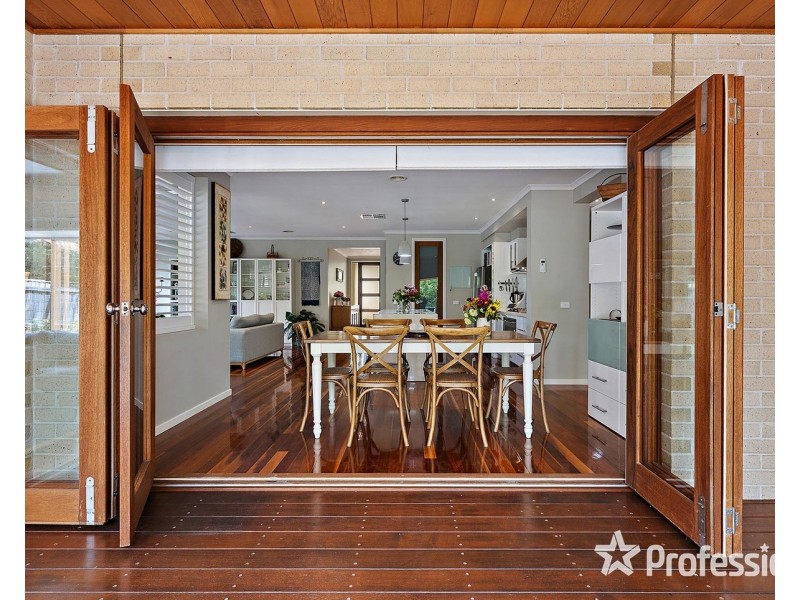 209 Cambridge Road, Mooroolbark VIC 3138