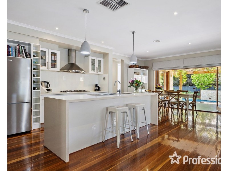 209 Cambridge Road, Mooroolbark VIC 3138