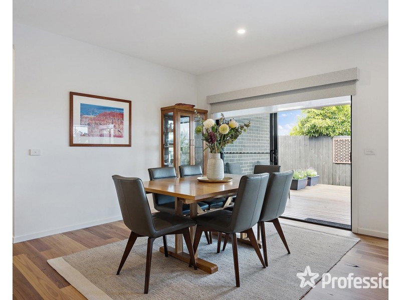 14a Royal Avenue, Mooroolbark VIC 3138