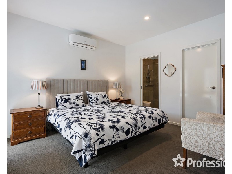 14a Royal Avenue, Mooroolbark VIC 3138