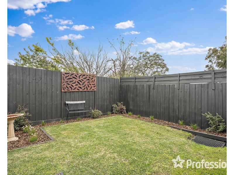 14a Royal Avenue, Mooroolbark VIC 3138