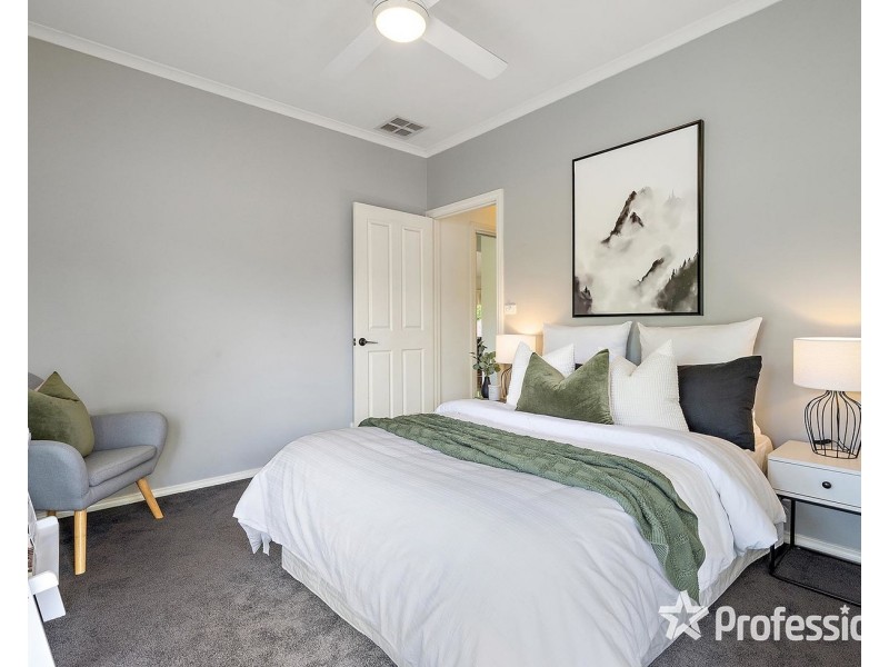 120 Cambridge Road, Kilsyth VIC 3137