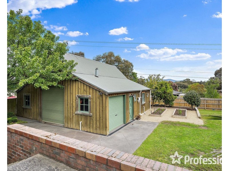 120 Cambridge Road, Kilsyth VIC 3137