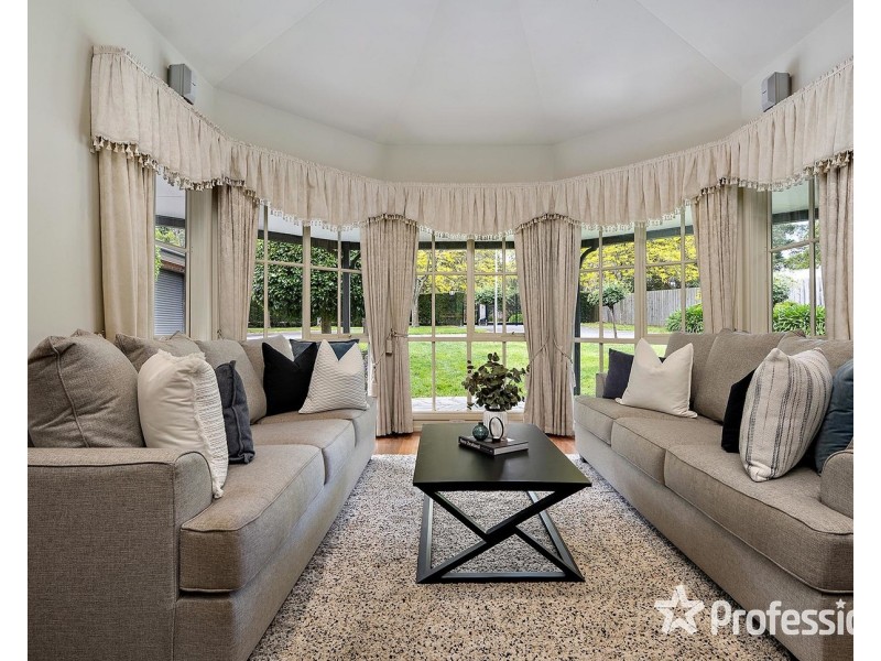 120 Cambridge Road, Kilsyth VIC 3137