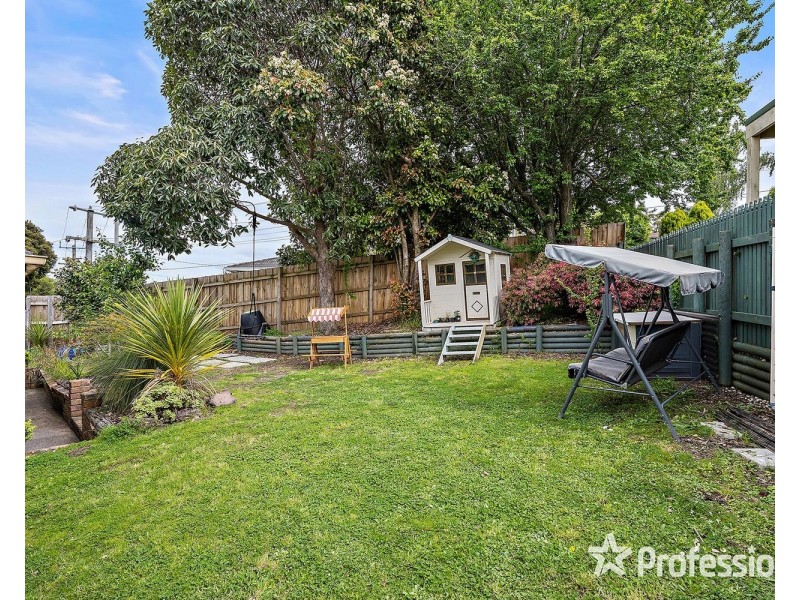 13 Alawara Drive, Mooroolbark VIC 3138