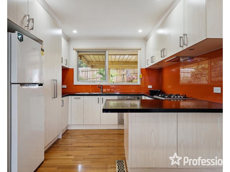 13 Alawara Drive, Mooroolbark VIC 3138