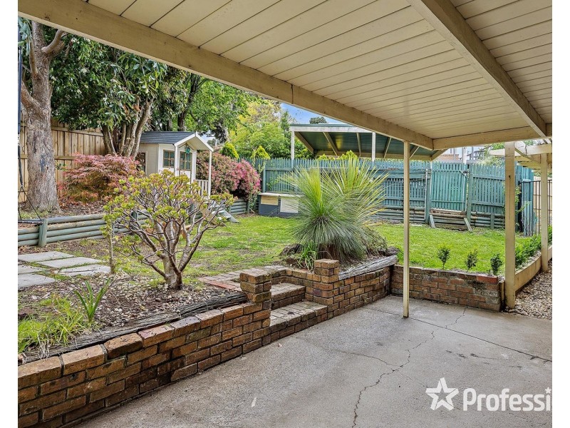 13 Alawara Drive, Mooroolbark VIC 3138