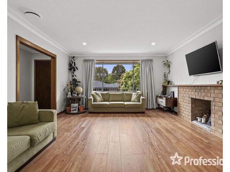 13 McDermott Avenue, Mooroolbark VIC 3138