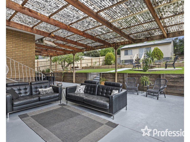 13 McDermott Avenue, Mooroolbark VIC 3138