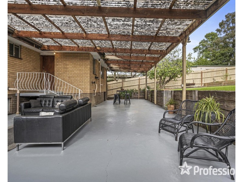 13 McDermott Avenue, Mooroolbark VIC 3138