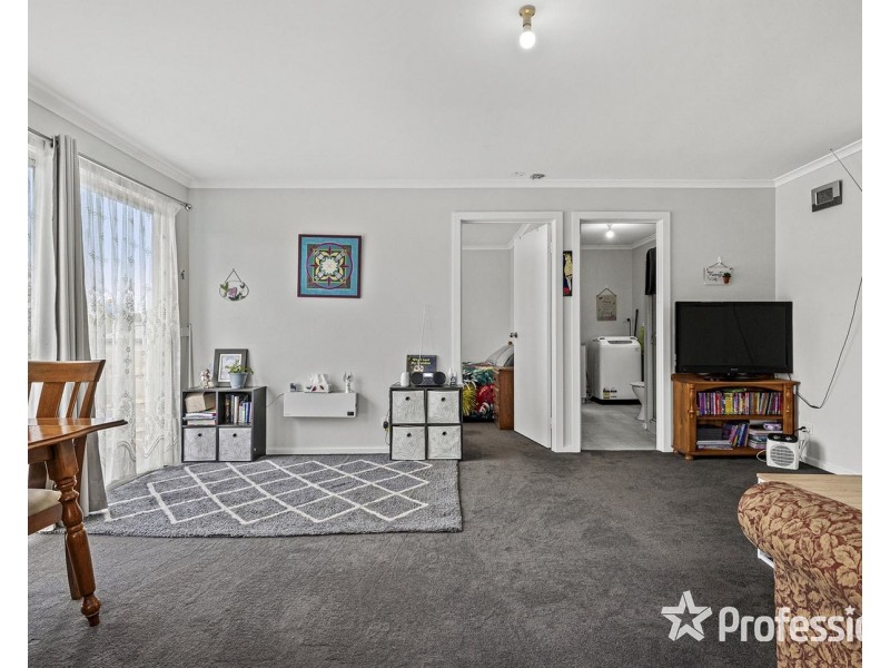 13 McDermott Avenue, Mooroolbark VIC 3138