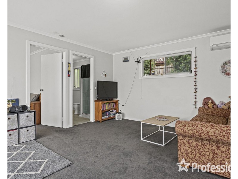 13 McDermott Avenue, Mooroolbark VIC 3138