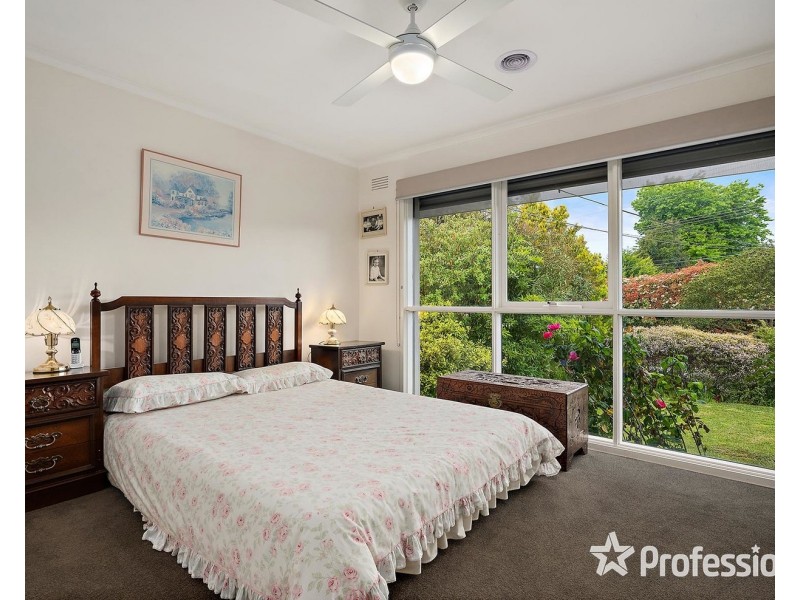 7 Holmes Road, Mooroolbark VIC 3138