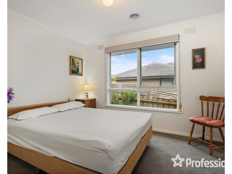 7 Holmes Road, Mooroolbark VIC 3138