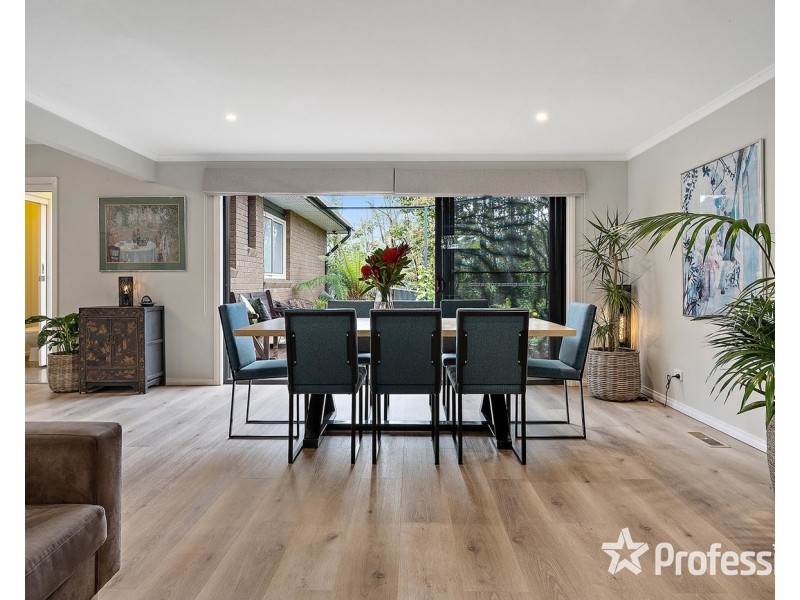 42 Fernhill Road, Mount Evelyn VIC 3796