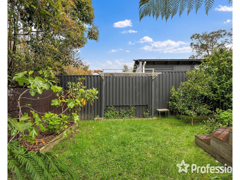 42 Fernhill Road, Mount Evelyn VIC 3796