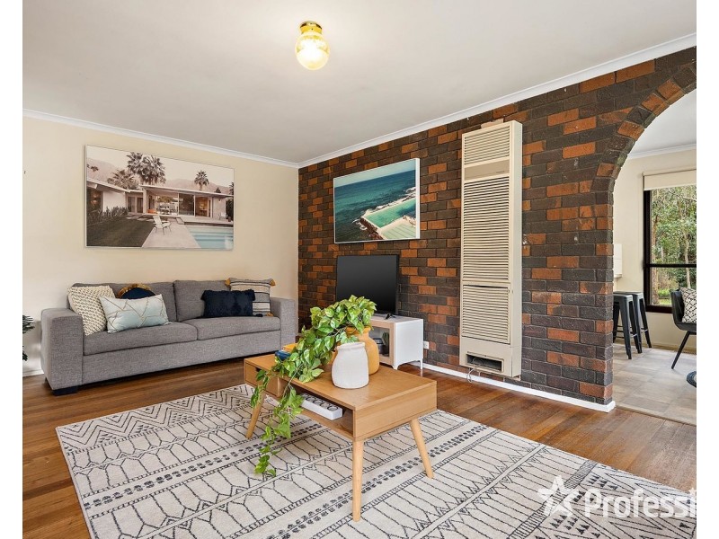 27 The Avenue, Montrose VIC 3765