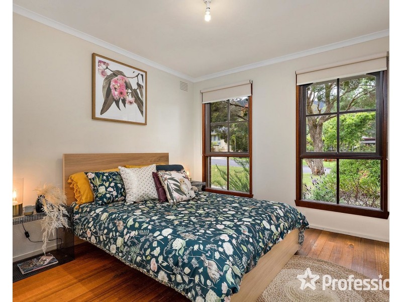 27 The Avenue, Montrose VIC 3765