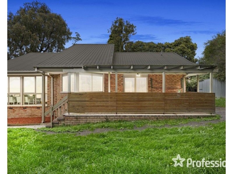 11/12 Emora Street, Croydon VIC 3136