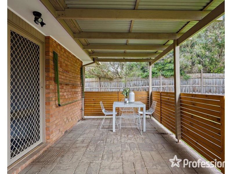 11/12 Emora Street, Croydon VIC 3136