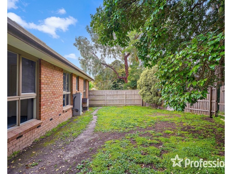 11/12 Emora Street, Croydon VIC 3136