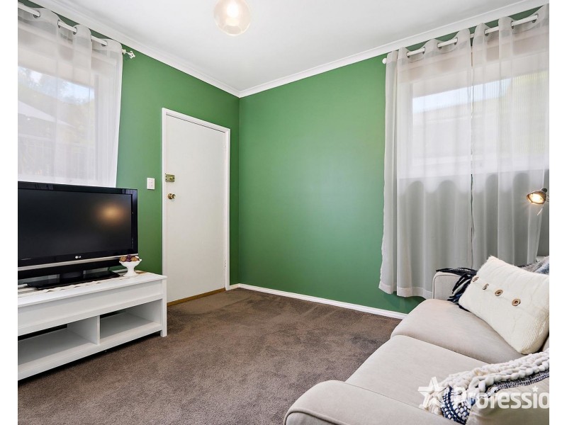 37 Kipling Avenue, Mooroolbark VIC 3138