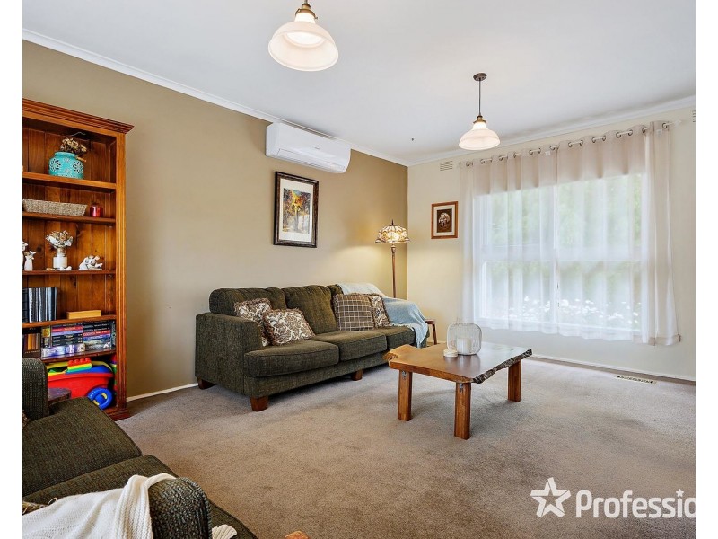 37 Kipling Avenue, Mooroolbark VIC 3138