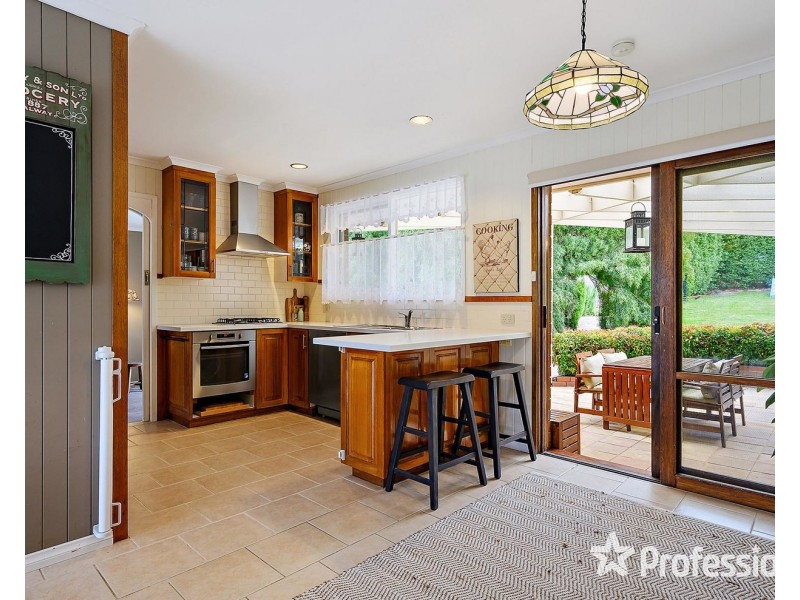 37 Kipling Avenue, Mooroolbark VIC 3138