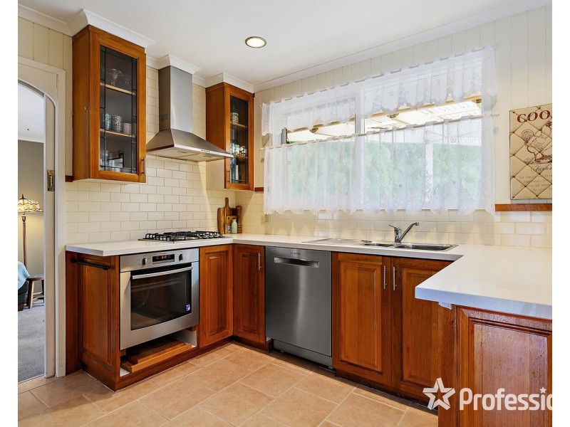 37 Kipling Avenue, Mooroolbark VIC 3138