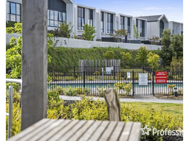 4 Amadeo Way, Chirnside Park VIC 3116