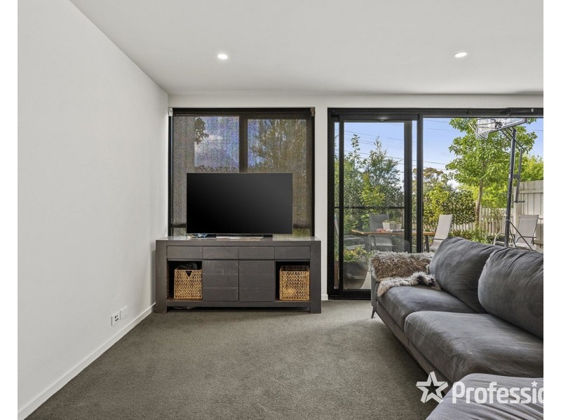 4 Amadeo Way, Chirnside Park VIC 3116