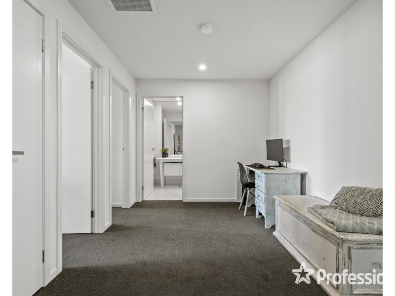 4 Amadeo Way, Chirnside Park VIC 3116