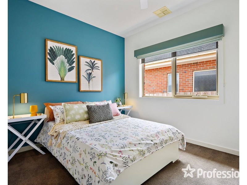 35 Highland Crescent, Mooroolbark VIC 3138