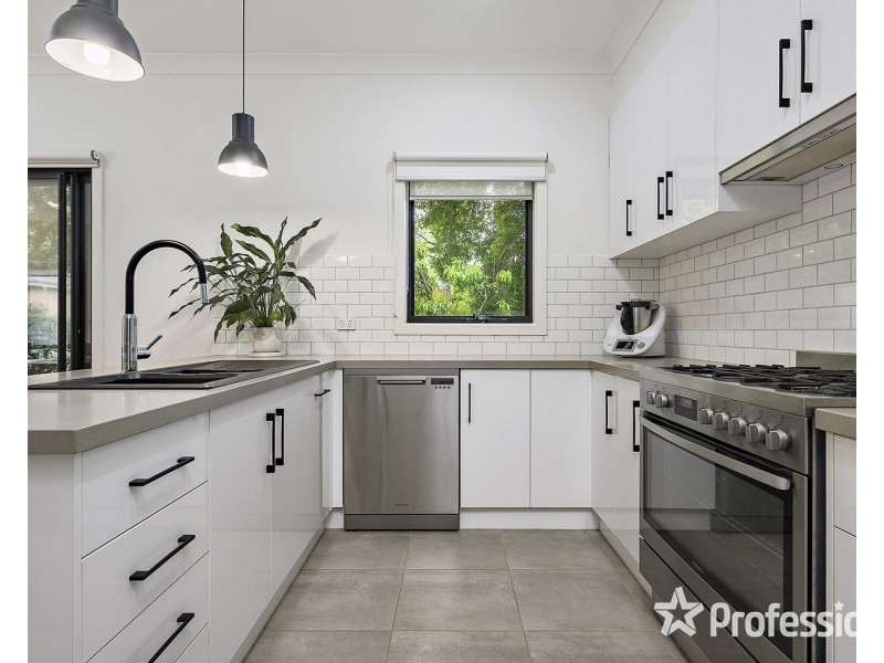 12a Wandana Street, Mooroolbark VIC 3138