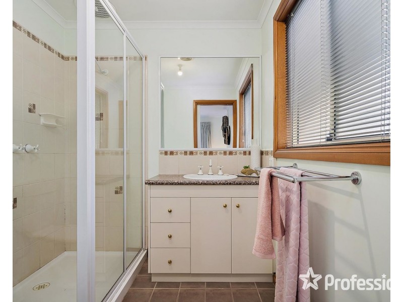 1b Bourke Street, Mount Evelyn VIC 3796