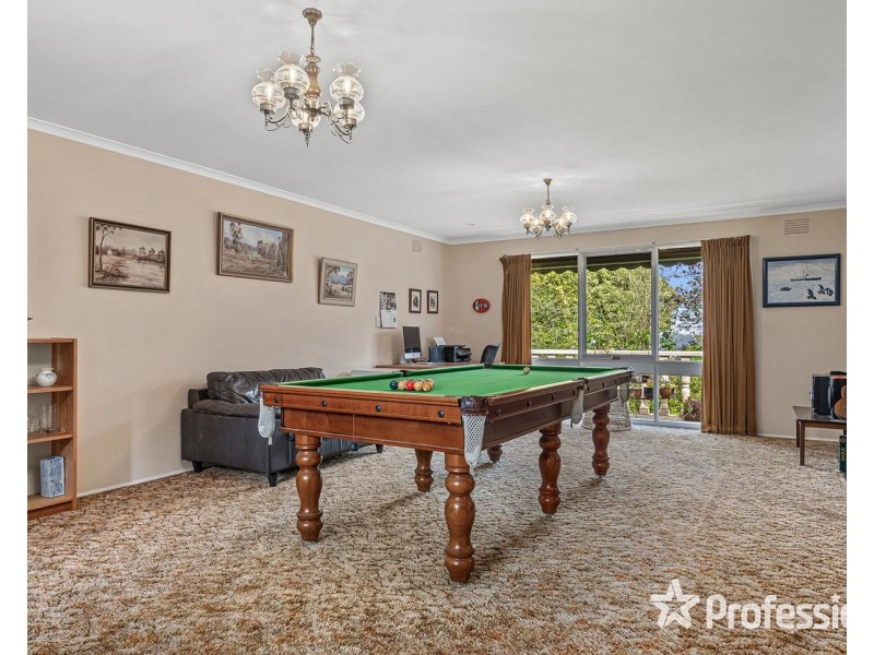 66 Meadowgate Drive, Chirnside Park VIC 3116