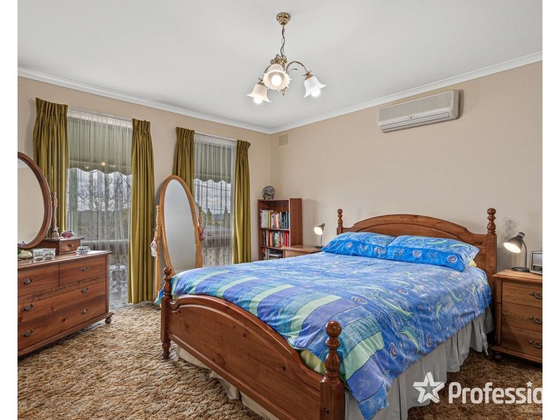 66 Meadowgate Drive, Chirnside Park VIC 3116