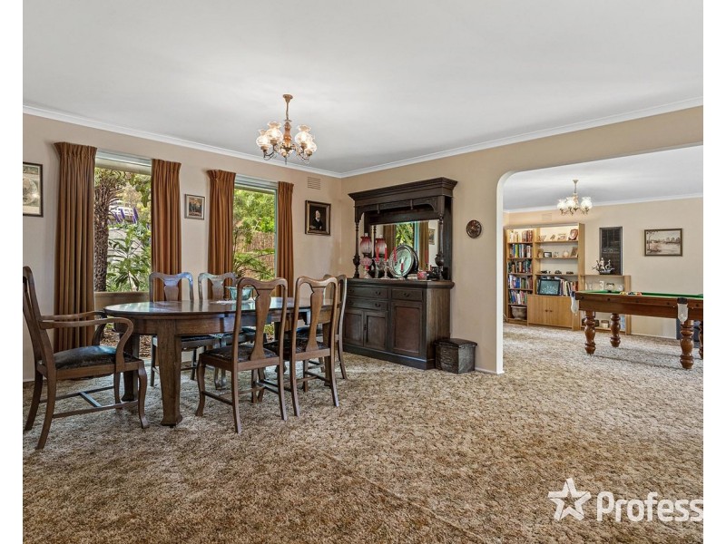 66 Meadowgate Drive, Chirnside Park VIC 3116