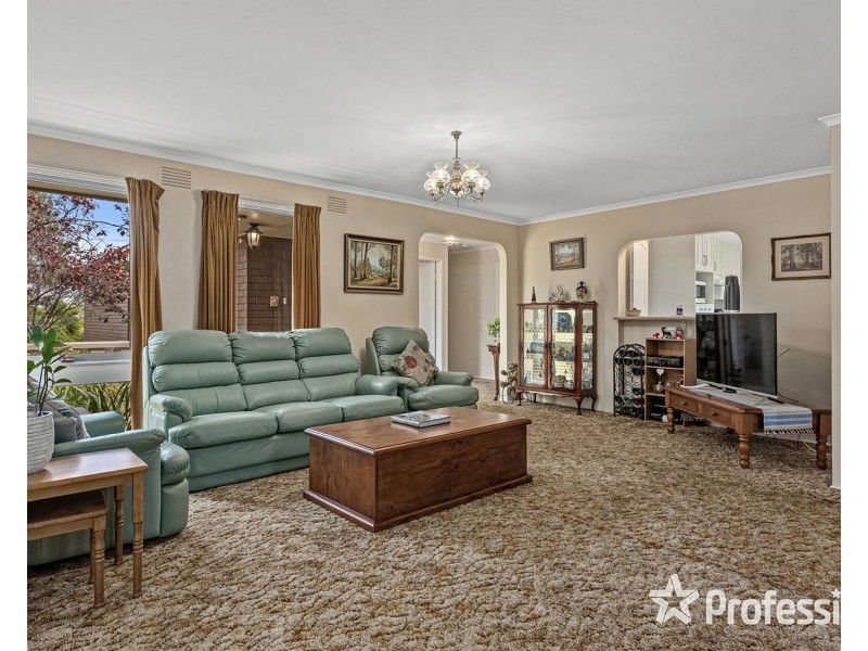 66 Meadowgate Drive, Chirnside Park VIC 3116