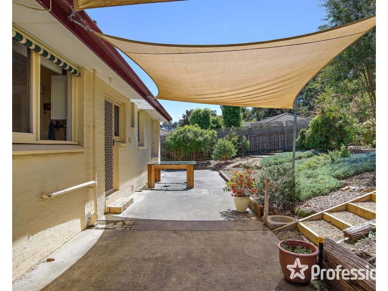 20 Bristol Crescent, Lilydale VIC 3140